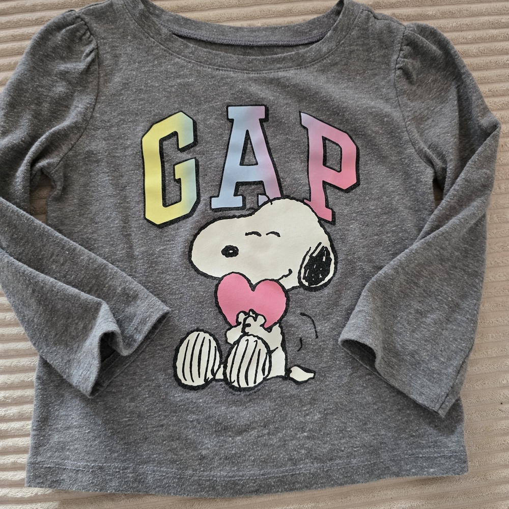 GAP Kids Gray Snoopy Heart Long Sleeve Tee